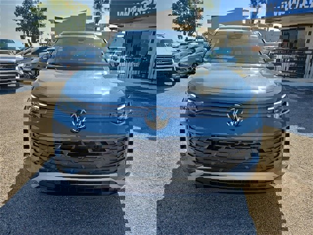 New 2026 Volkswagen Tiguan SE image 2