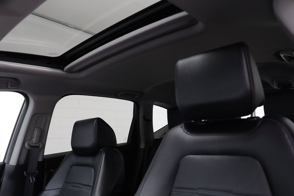 Used 2019 Honda CR-V Touring image 14