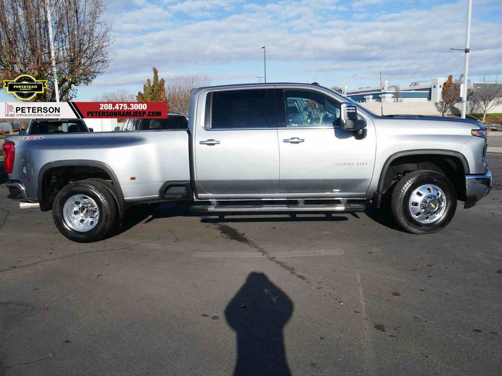 Used 2025 Chevrolet Silverado 3500 LTZ w/ LTZ Plus Package image 26