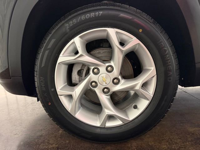 Used 2024 Chevrolet Trax LS w/ LS Convenience Package FWD image 10