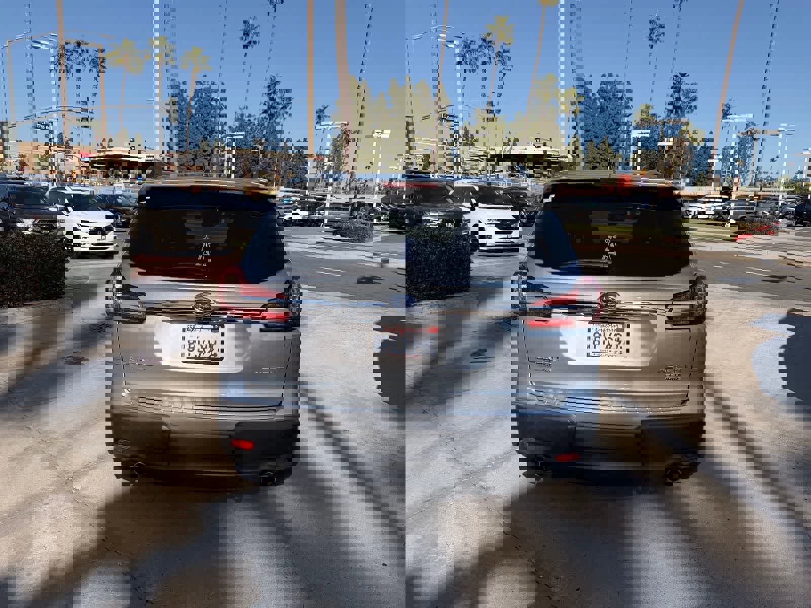 Used 2020 Subaru Ascent Limited w/ Technology Package image 4