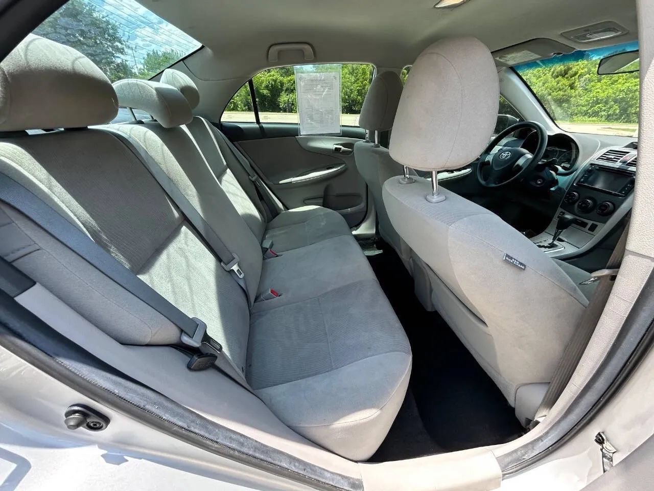 Used 2013 Toyota Corolla LE FWD image 14