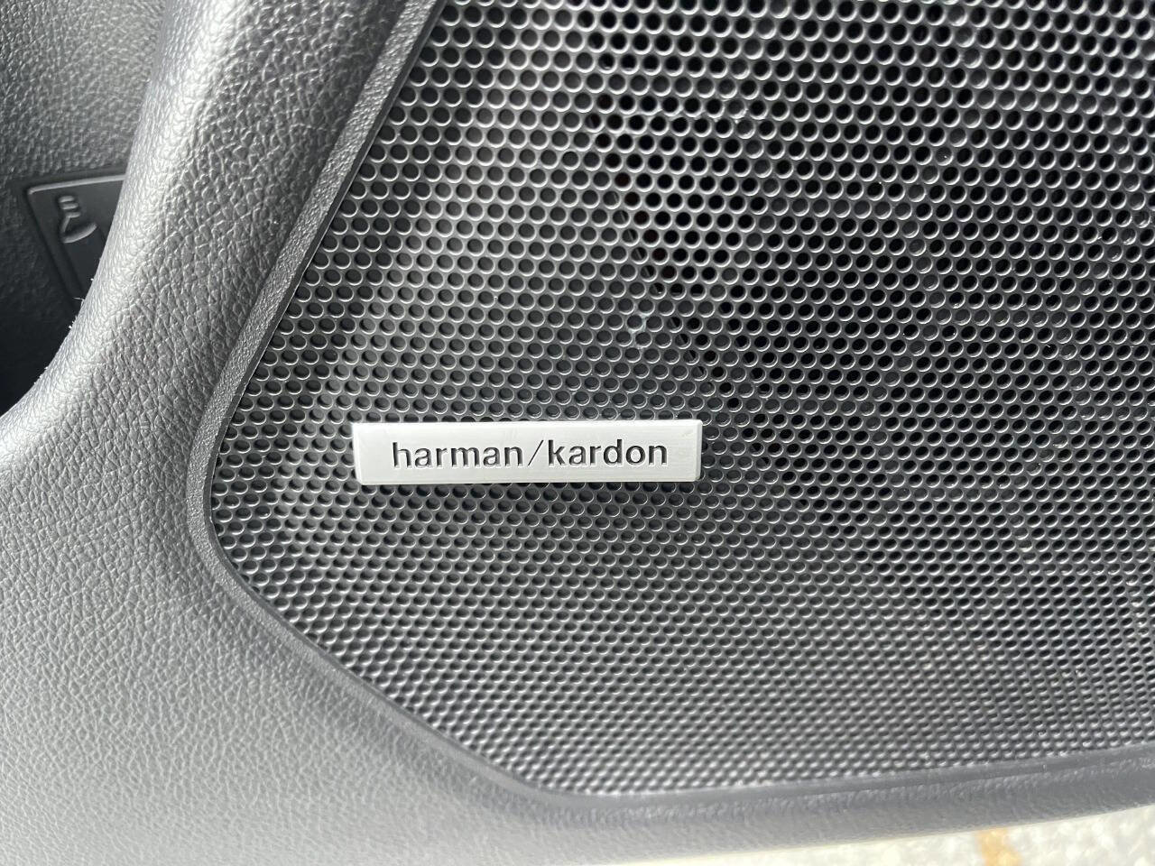 Used 2015 Subaru Legacy 2.5i Limited image 20