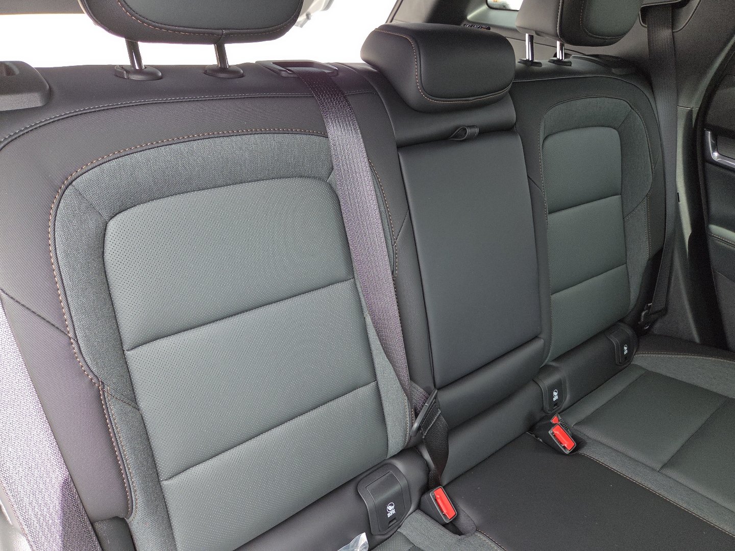 New 2026 GMC Terrain AT4 w/ Convenience Package III AWD/4WD image 23
