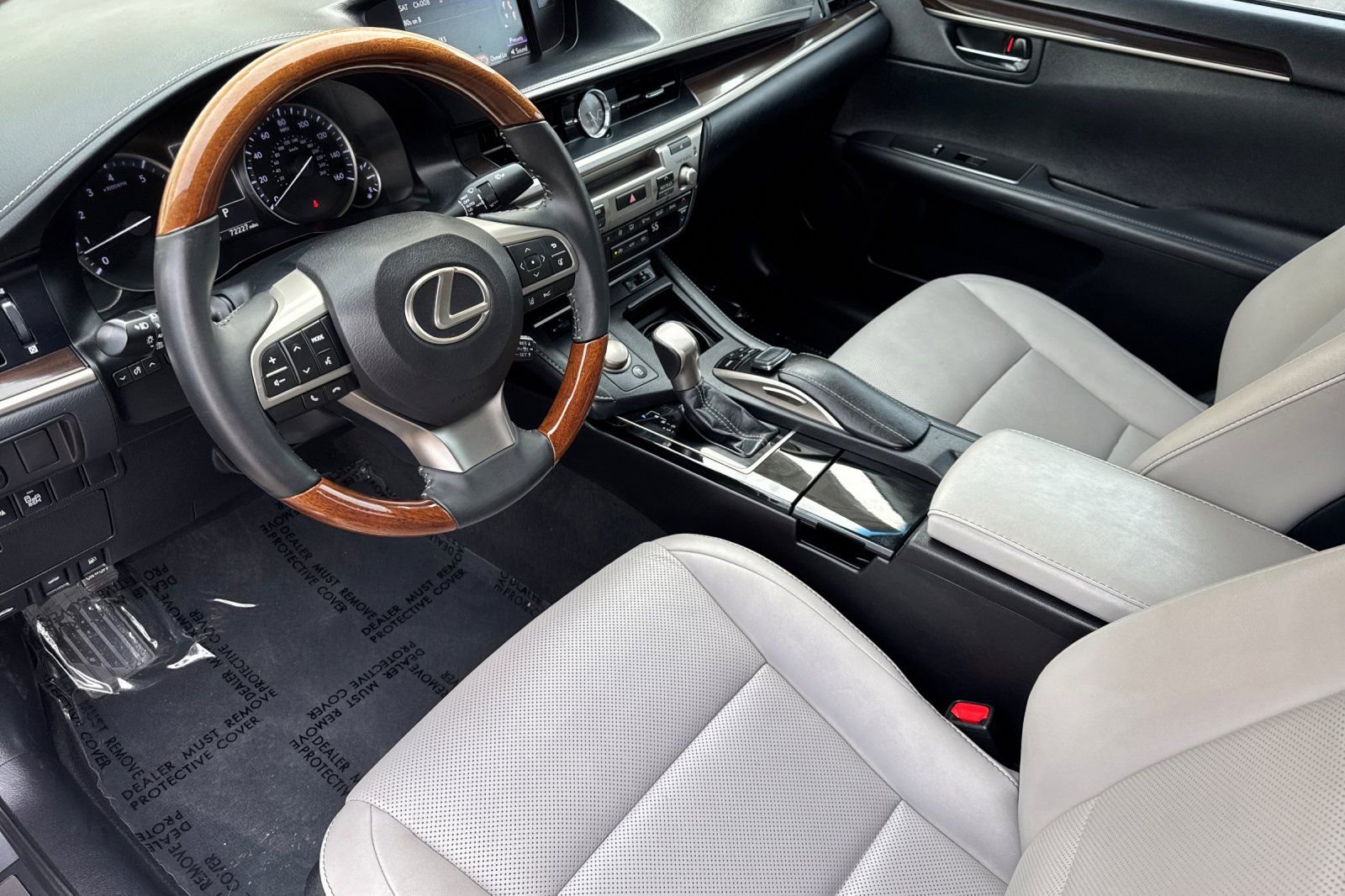 Used 2018 Lexus ES 350 w/ Navigation System Package image 9