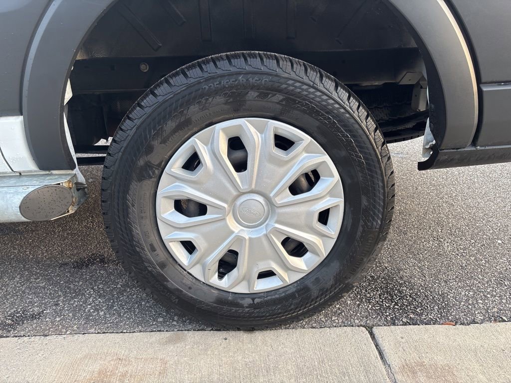 Used 2024 Ford Transit 250 Low Roof w/ Exterior Upgrade Package image 12