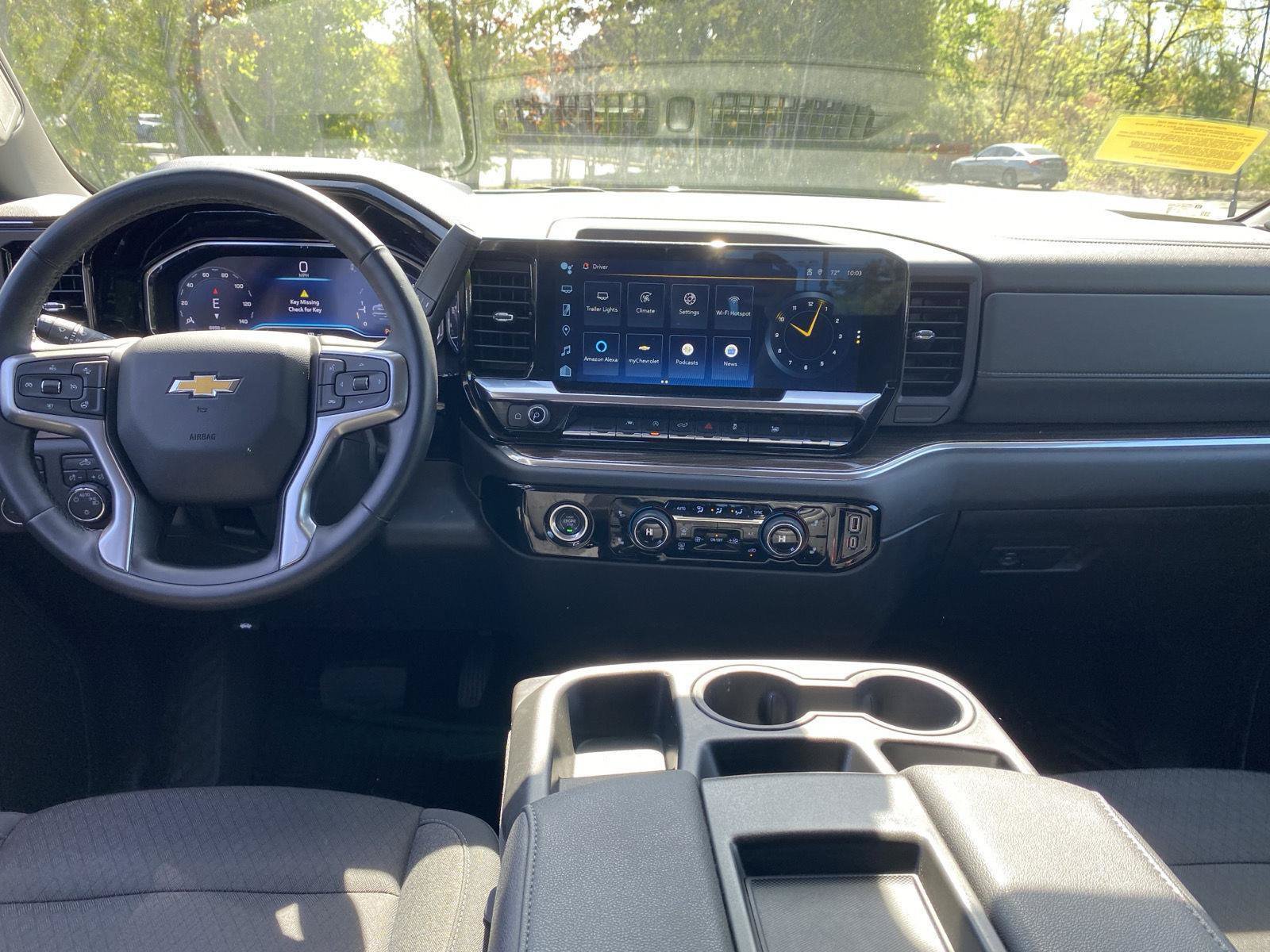 Used 2024 Chevrolet Silverado 1500 LT AWD/4WD image 15