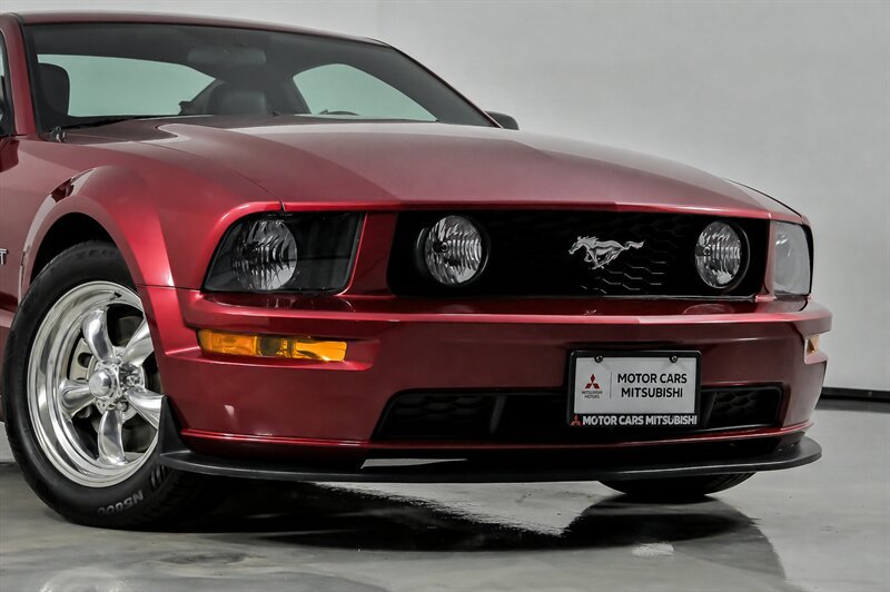 Used 2007 Ford Mustang GT Premium RWD image 2