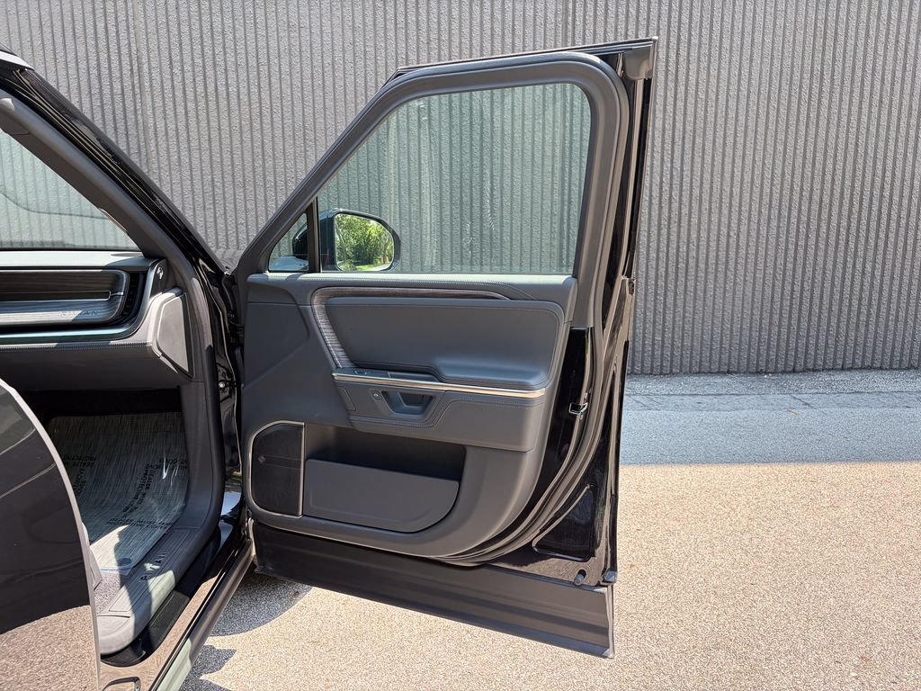 Used 2026 Rivian R1S Adventure AWD/4WD image 50