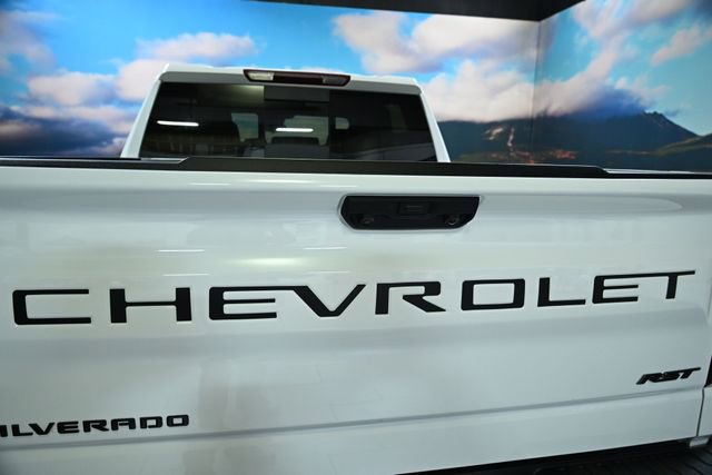 Used 2023 Chevrolet Silverado 1500 RST w/ Convenience Package II image 11