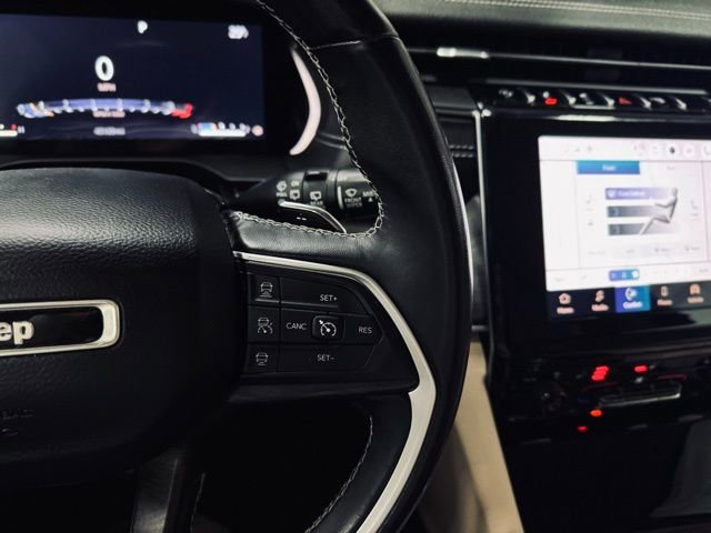 Used 2022 Jeep Grand Cherokee L Limited image 32