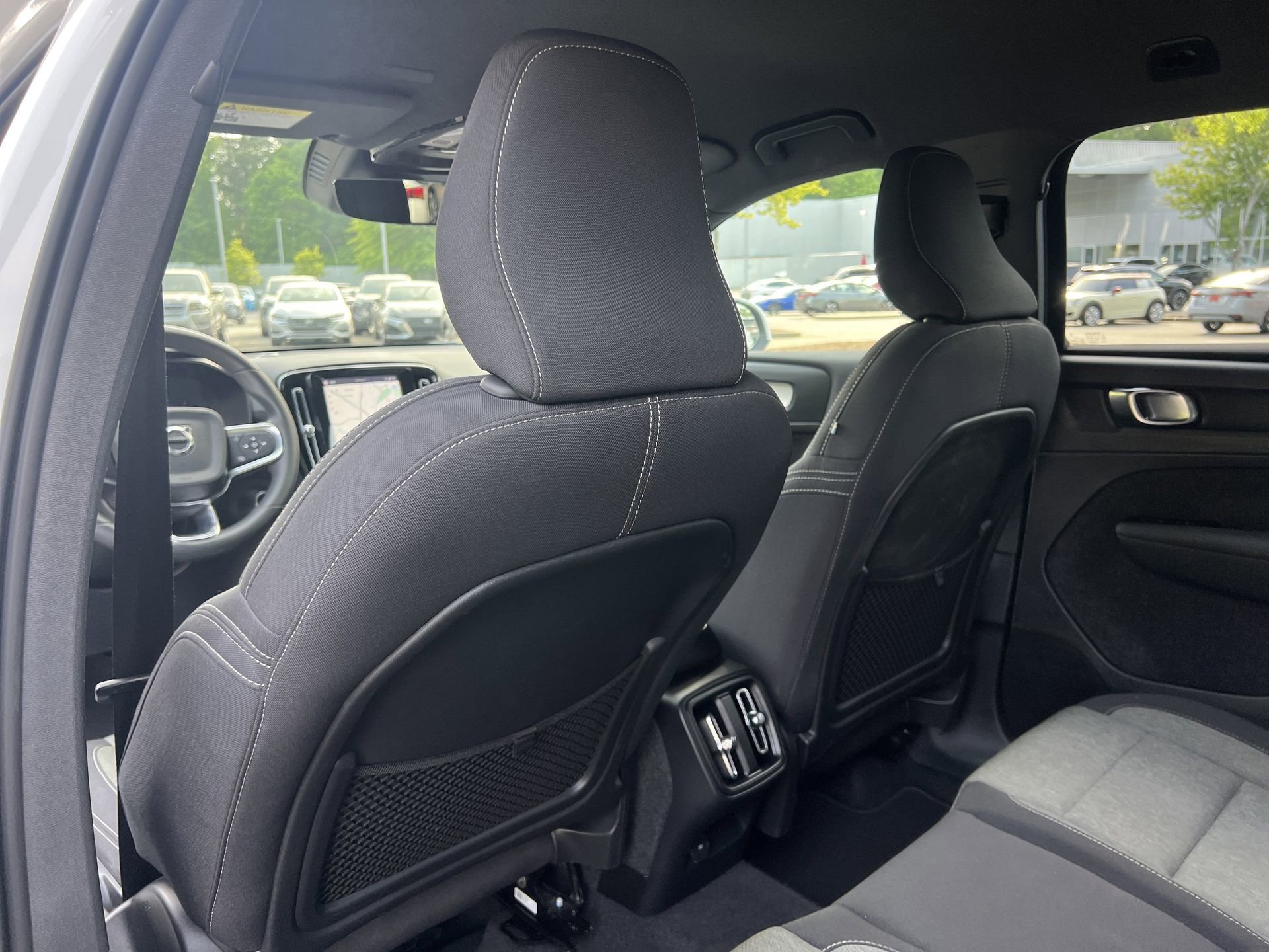Used 2023 Volvo XC40 B5 Core AWD/4WD image 19