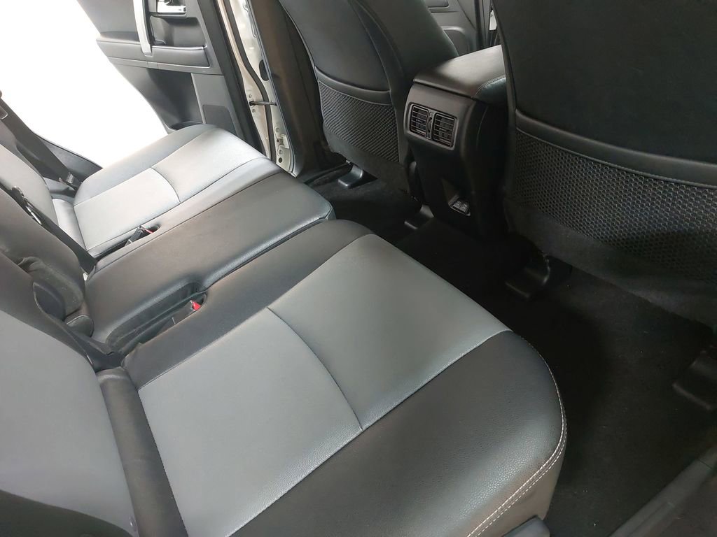Used 2021 Toyota 4Runner SR5 Premium image 11