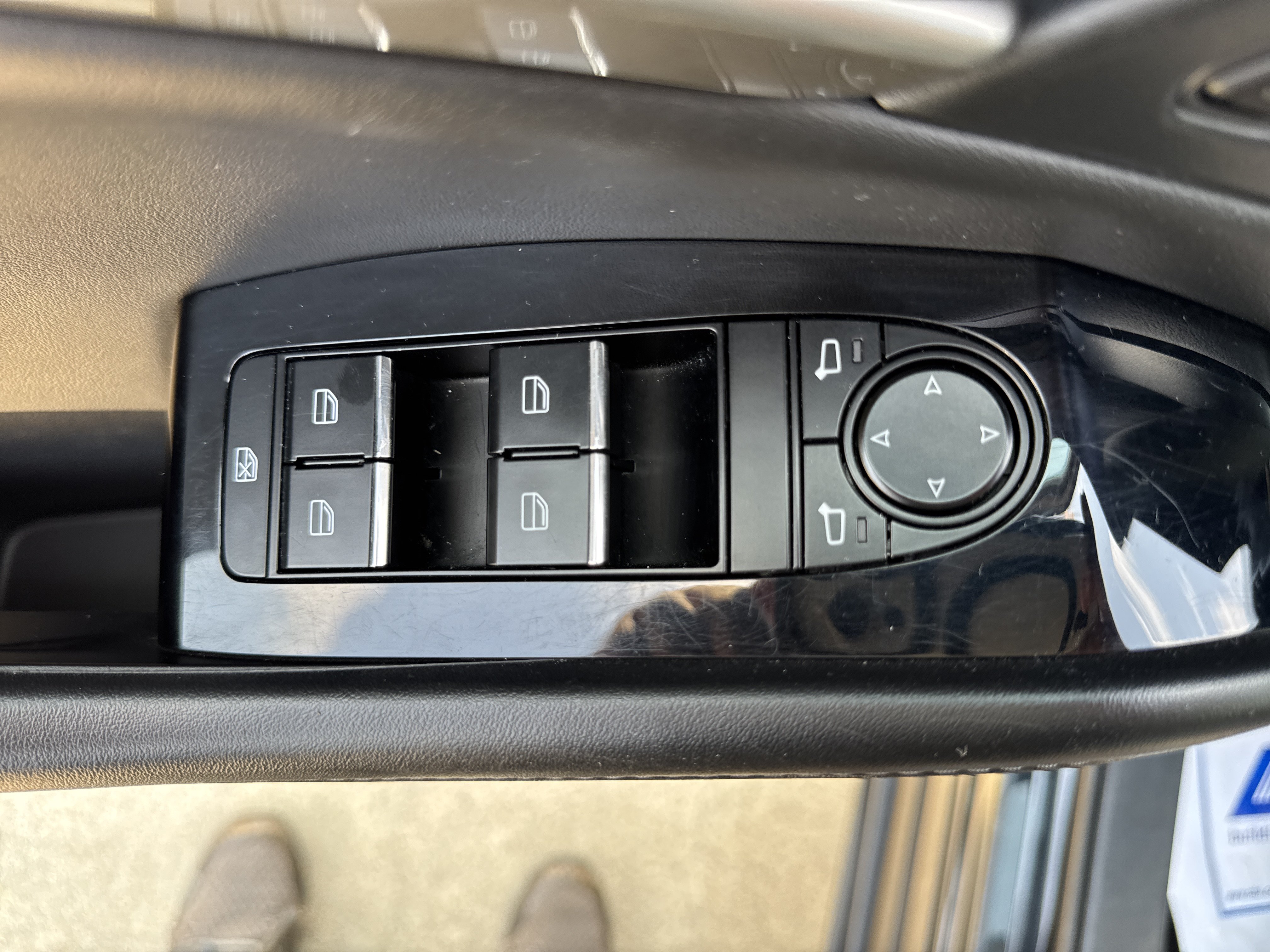 Used 2024 MAZDA CX-30 AWD 2.5 S w/ Select Sport Pkg image 9