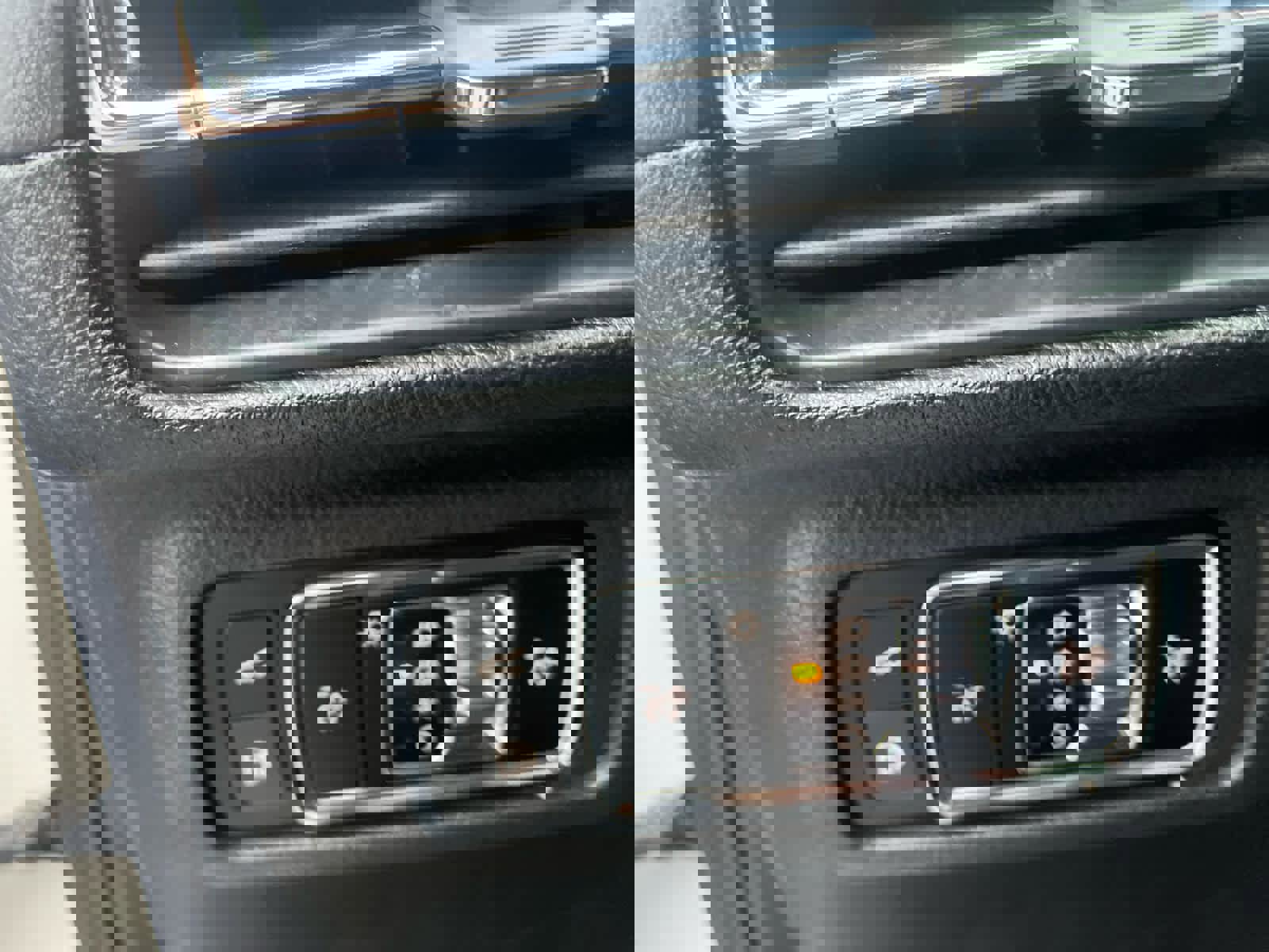 Used 2024 Lincoln Corsair Grand Touring image 32