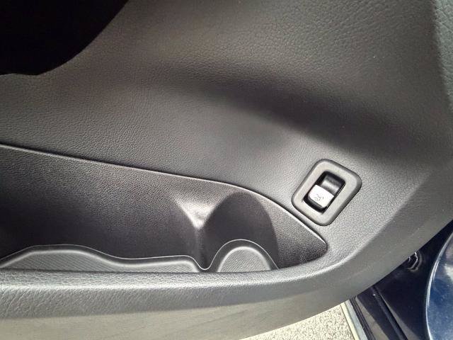Used 2017 Mercedes-Benz C 300 4MATIC Sedan image 14