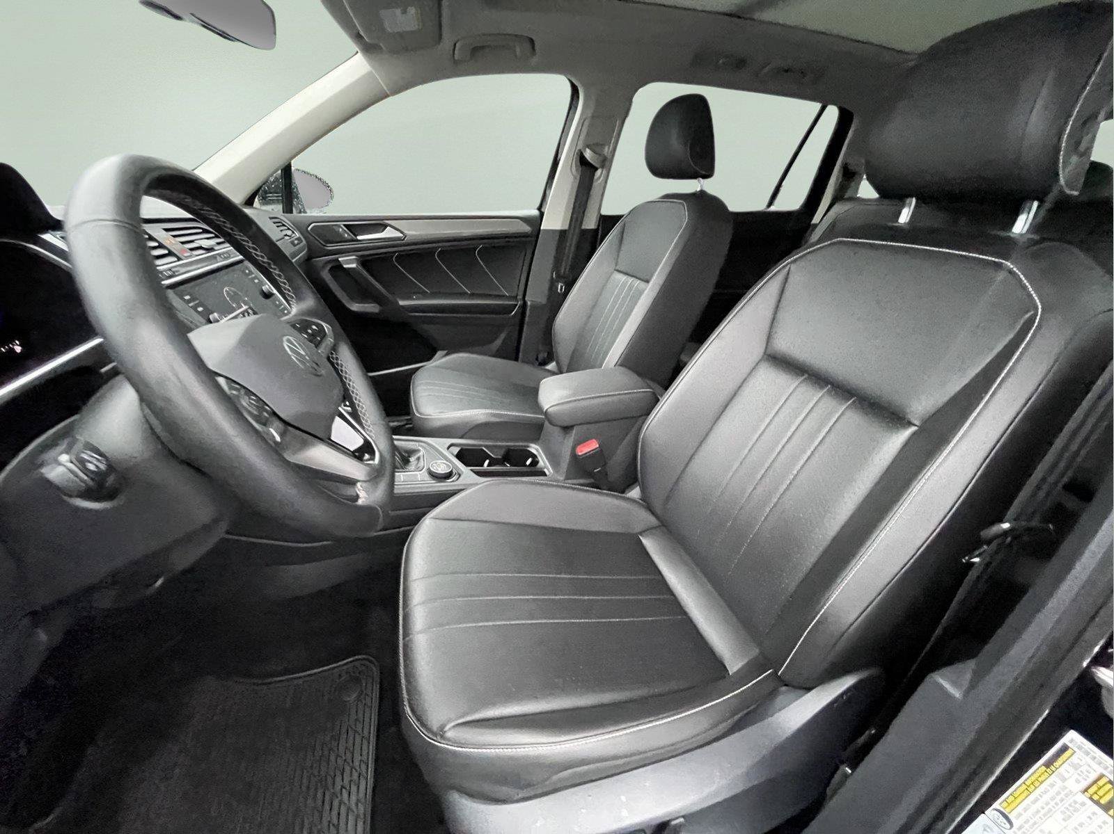 Used 2022 Volkswagen Tiguan SE AWD/4WD image 14