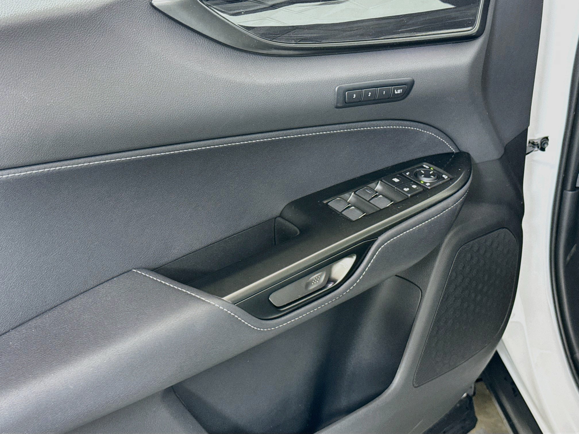 New 2026 Lexus NX 350h AWD w/ Accessory Package (2T) image 19