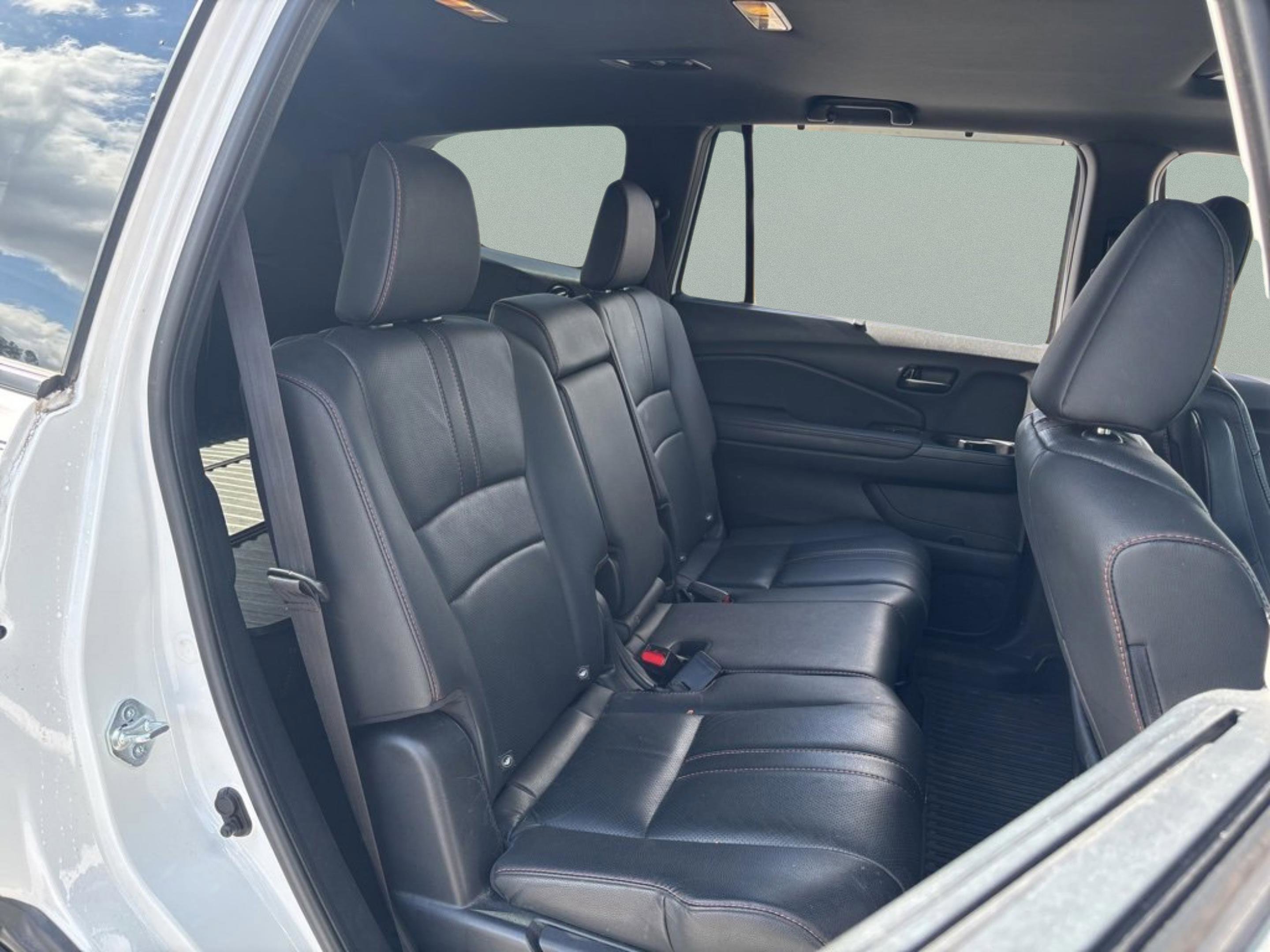 Used 2022 Honda Pilot TrailSport image 37