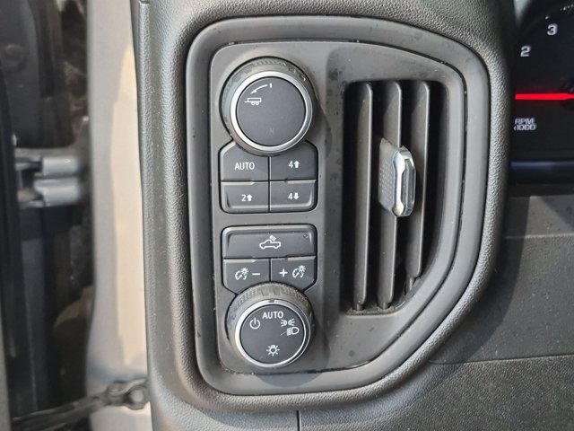 Used 2020 Chevrolet Silverado 1500 Custom Trail Boss w/ Custom Convenience Package AWD/4WD image 12