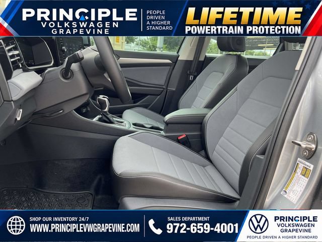 New 2026 Volkswagen Jetta SE FWD image 10