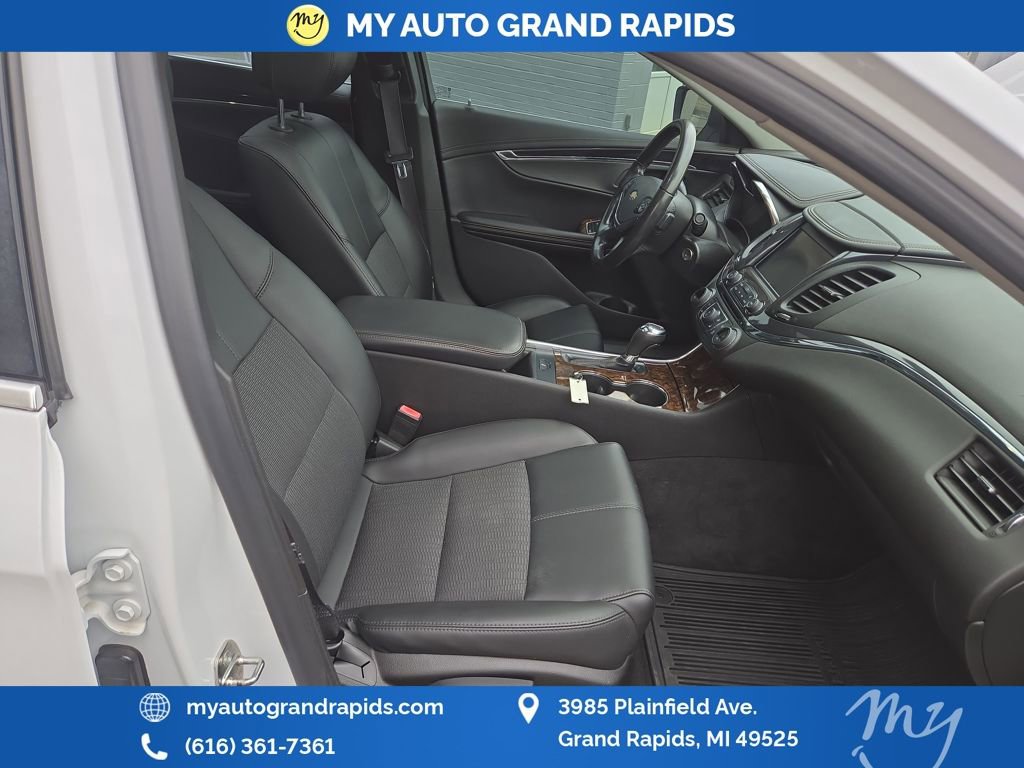 Used 2014 Chevrolet Impala LT w/ Convenience Package image 36