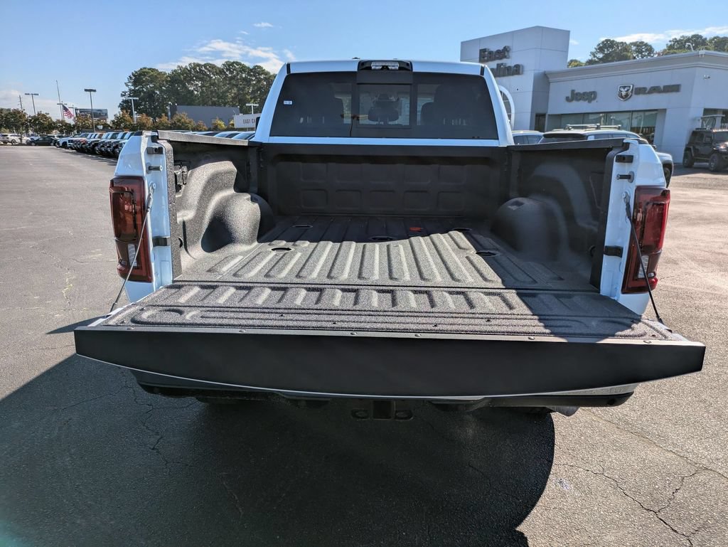 New 2026 RAM 2500 Laramie AWD/4WD image 29