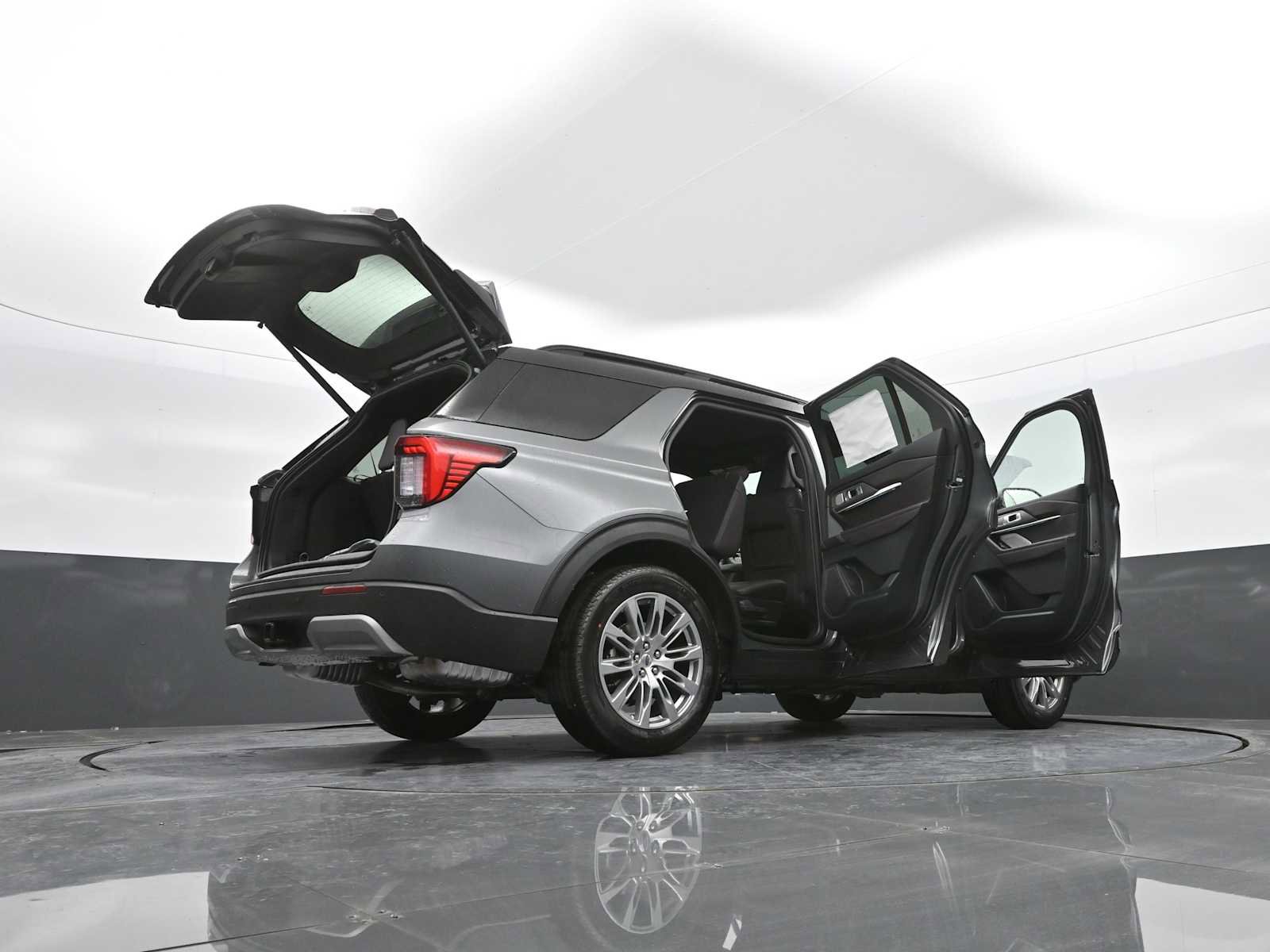 New 2026 Ford Explorer Platinum image 70