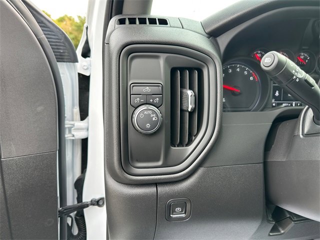 Used 2024 Chevrolet Silverado 1500 W/T image 17
