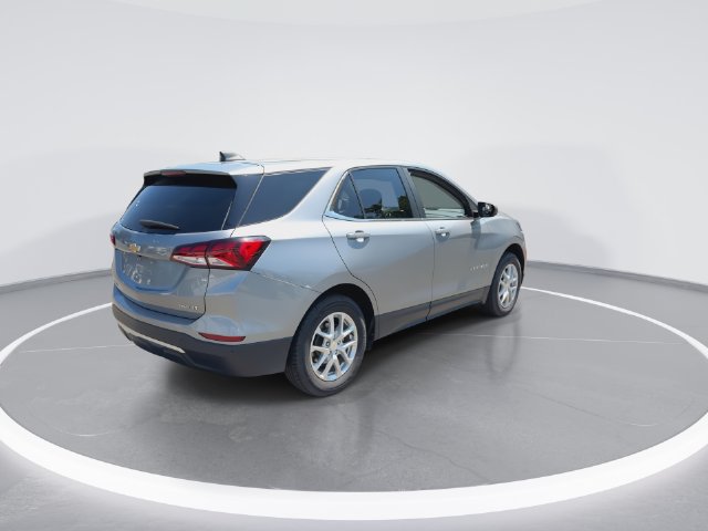 Used 2024 Chevrolet Equinox LT AWD/4WD image 8