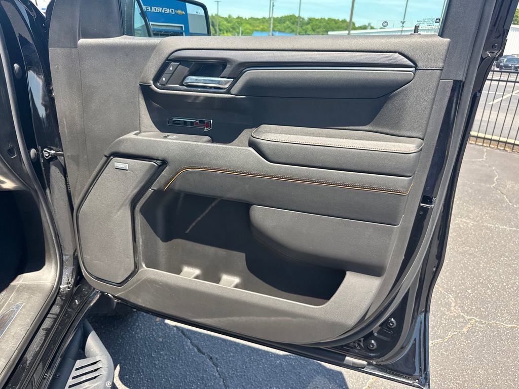 Used 2023 GMC Sierra 1500 AT4 w/ AT4 Premium Package AWD/4WD image 15
