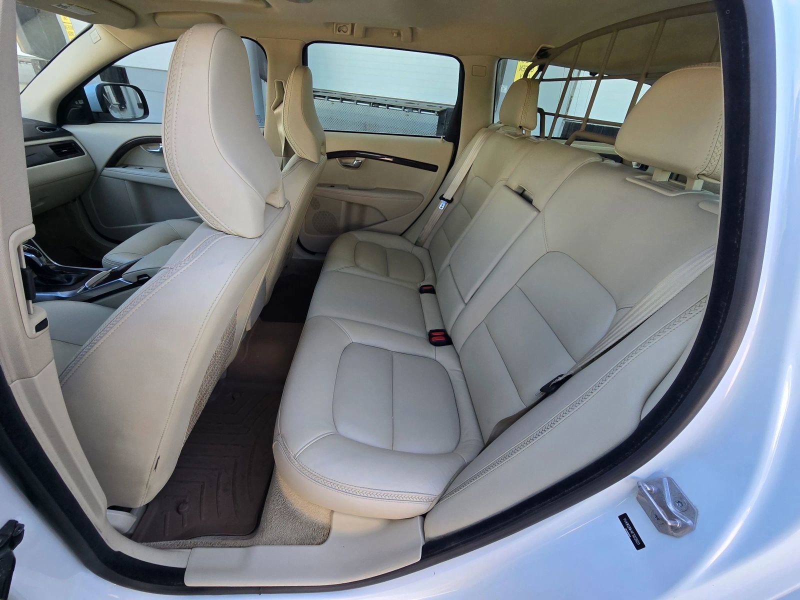 Used 2015 Volvo XC70 T6 AWD/4WD image 15