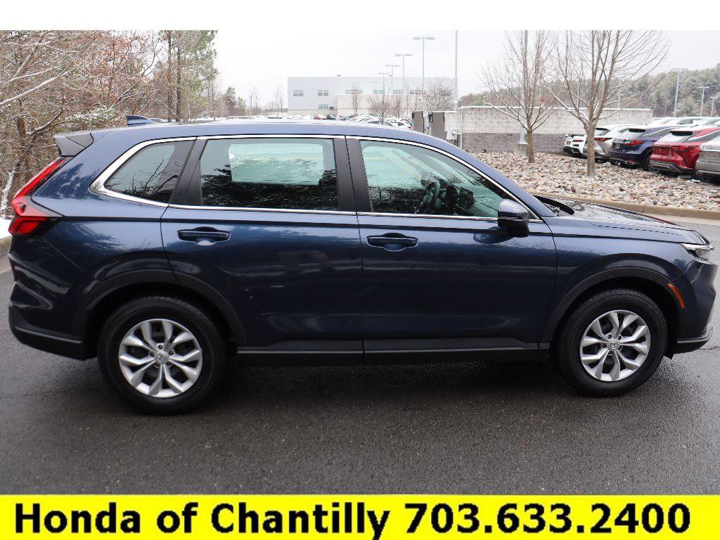 Used 2023 Honda CR-V LX image 8