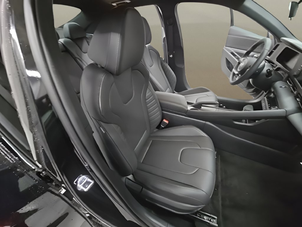 New 2026 Hyundai Elantra SEL Sport FWD image 27