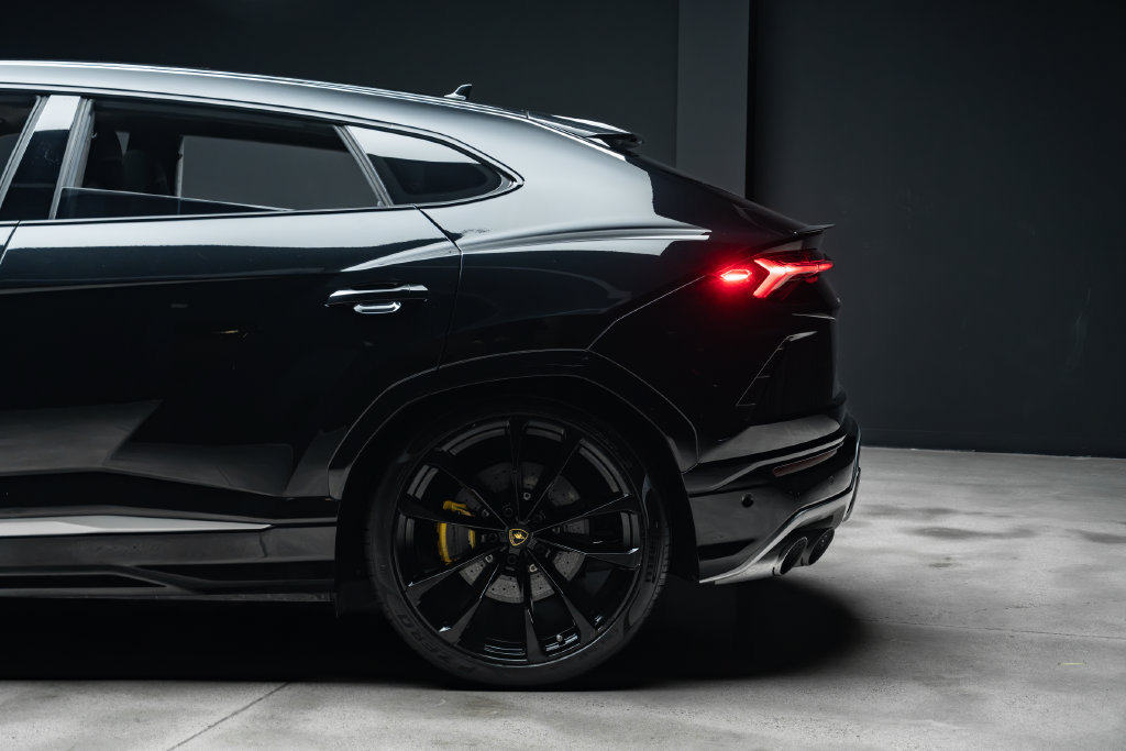 Used 2020 Lamborghini Urus AWD/4WD image 19