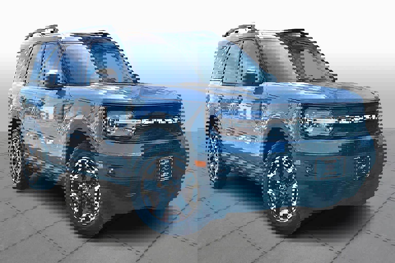 Used 2022 Ford Bronco Sport Outer Banks w/ Tech Package image 3