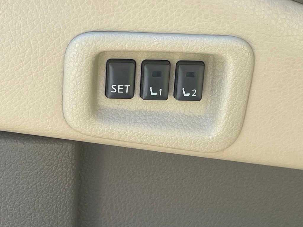 Used 2014 Nissan Murano SL w/ Navigation Package AWD/4WD image 28