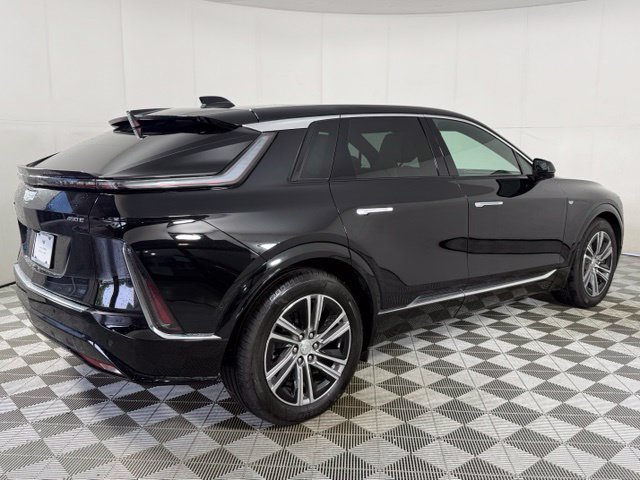 Certified 2024 Cadillac Lyriq Luxury RWD image 9