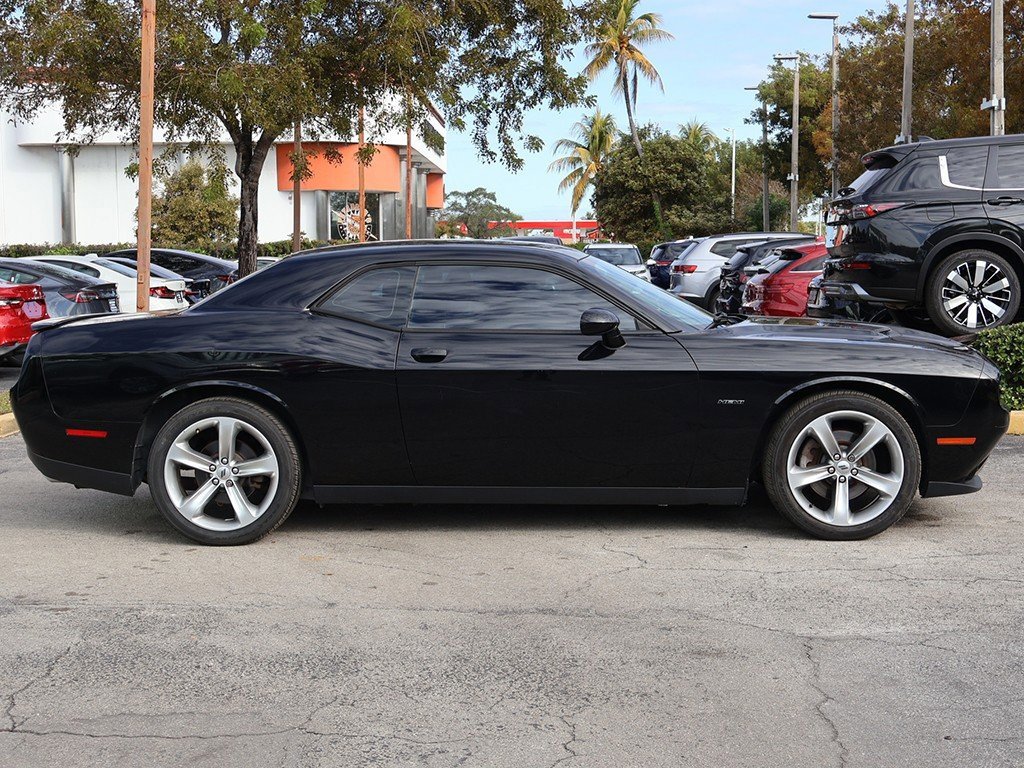 Used 2017 Dodge Challenger R/T image 13
