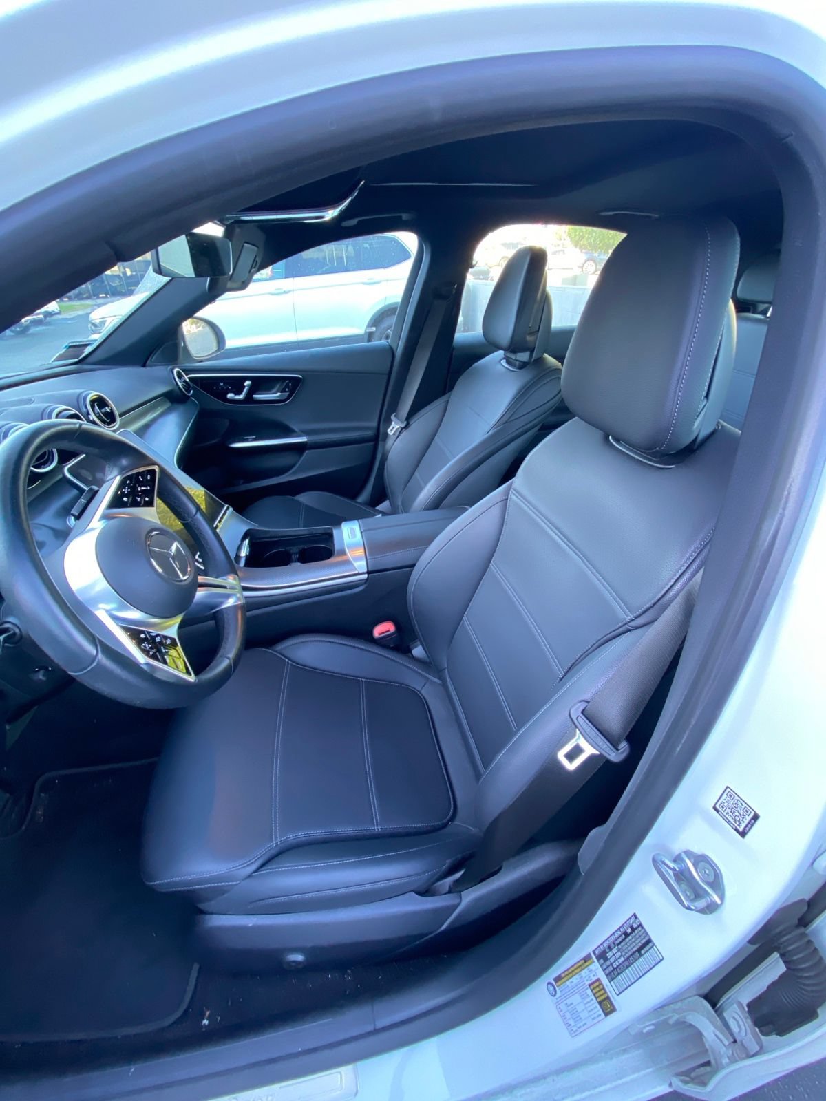Used 2023 Mercedes-Benz C 300 Sedan image 13