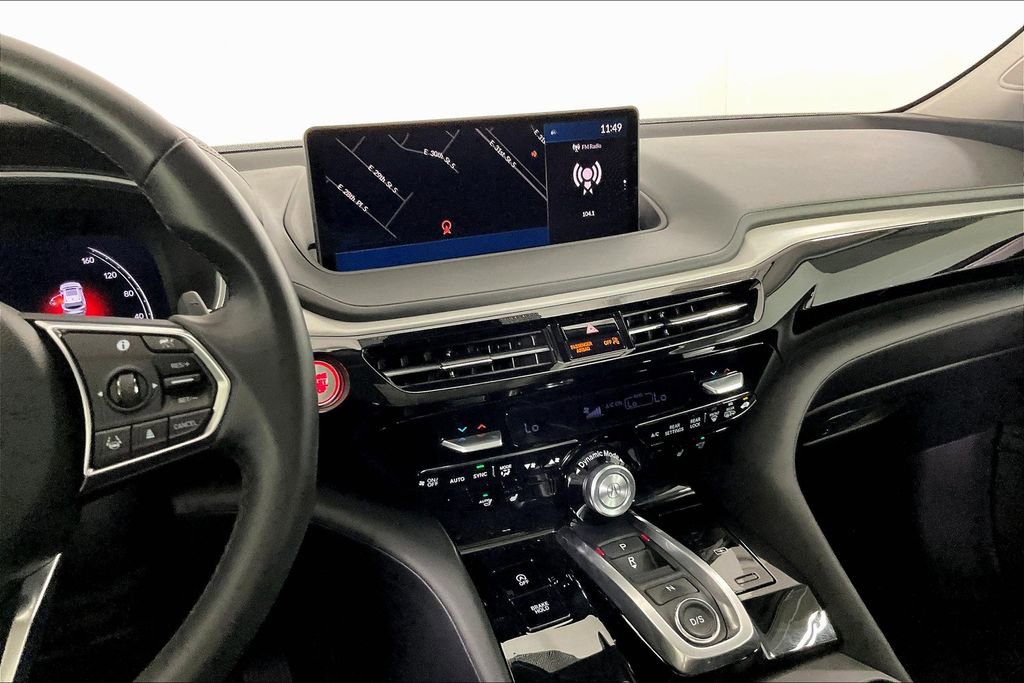 Used 2024 Acura MDX SH-AWD w/ Technology Package image 9