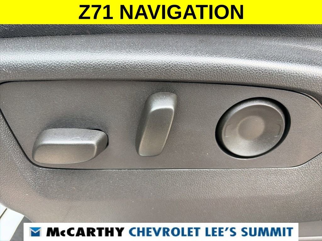 Used 2025 Chevrolet Suburban Z71 AWD/4WD image 56