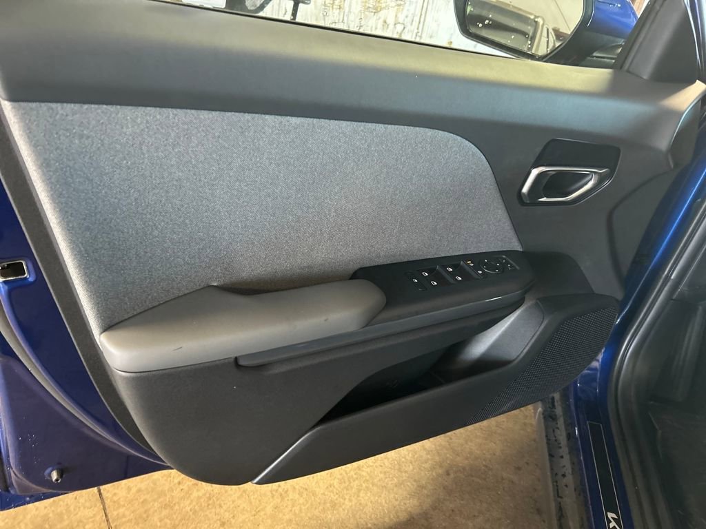 New 2025 Kia K4 EX image 28
