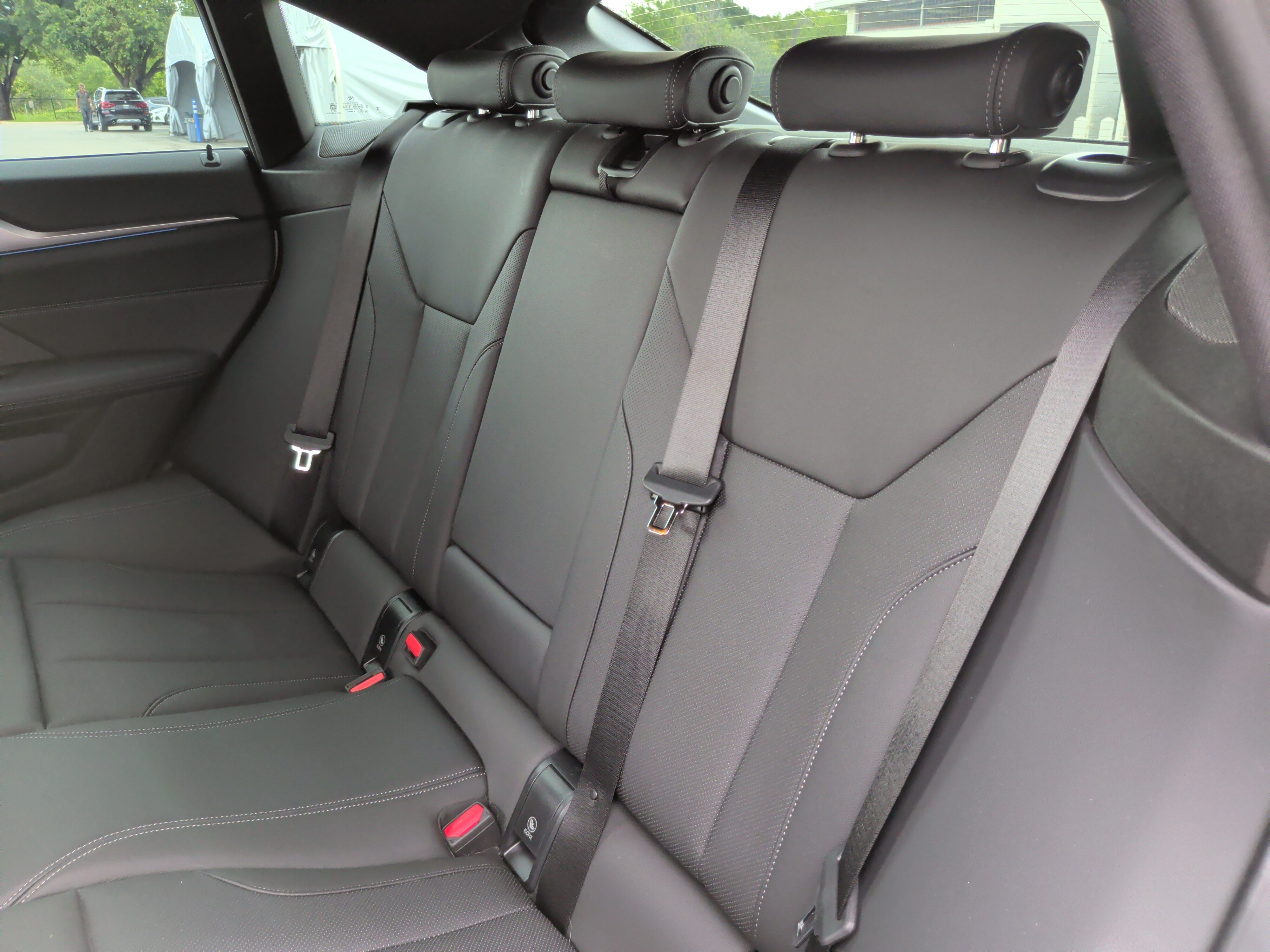 Certified 2024 BMW i4 eDrive35 w/ Premium Package RWD image 35