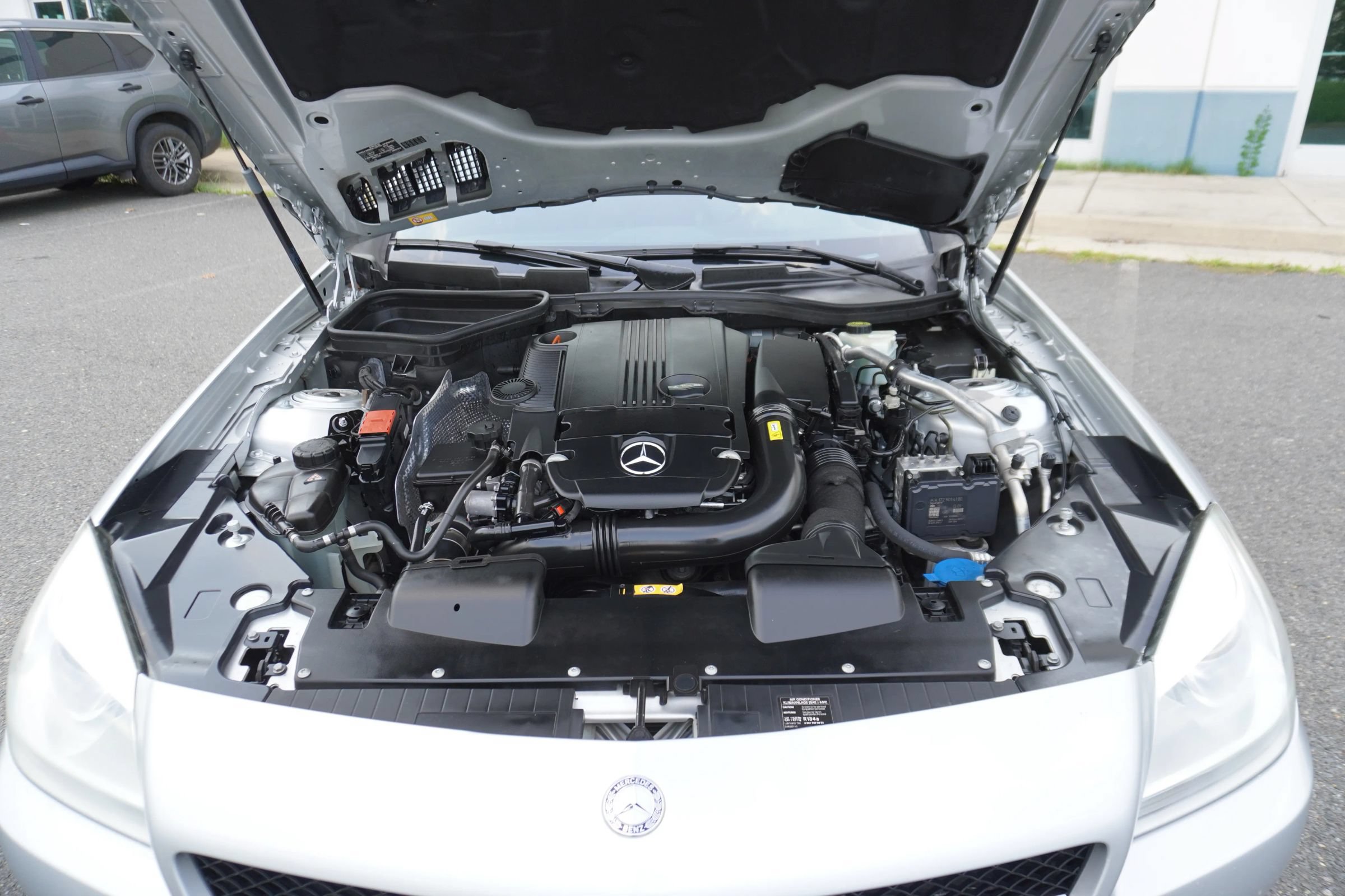 Used 2013 Mercedes-Benz SLK 250 image 24