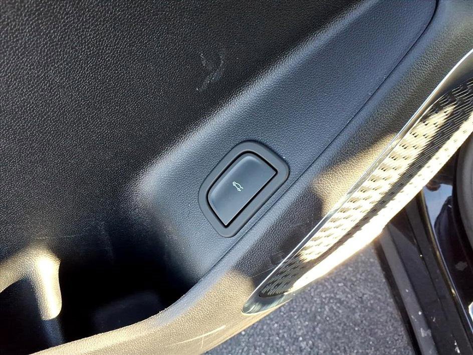 Used 2025 Buick Enclave Avenir w/ Super Cruise Package image 14