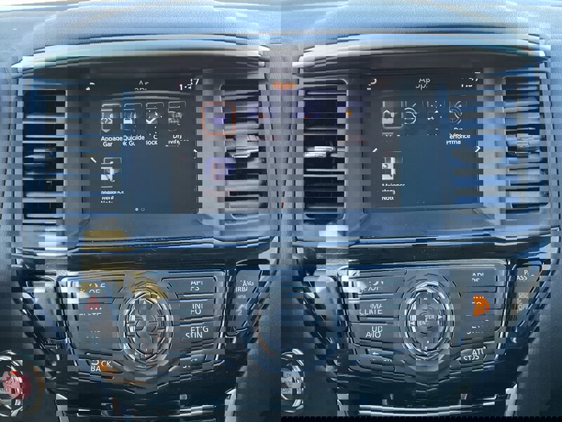 Used 2018 Nissan Pathfinder S image 25