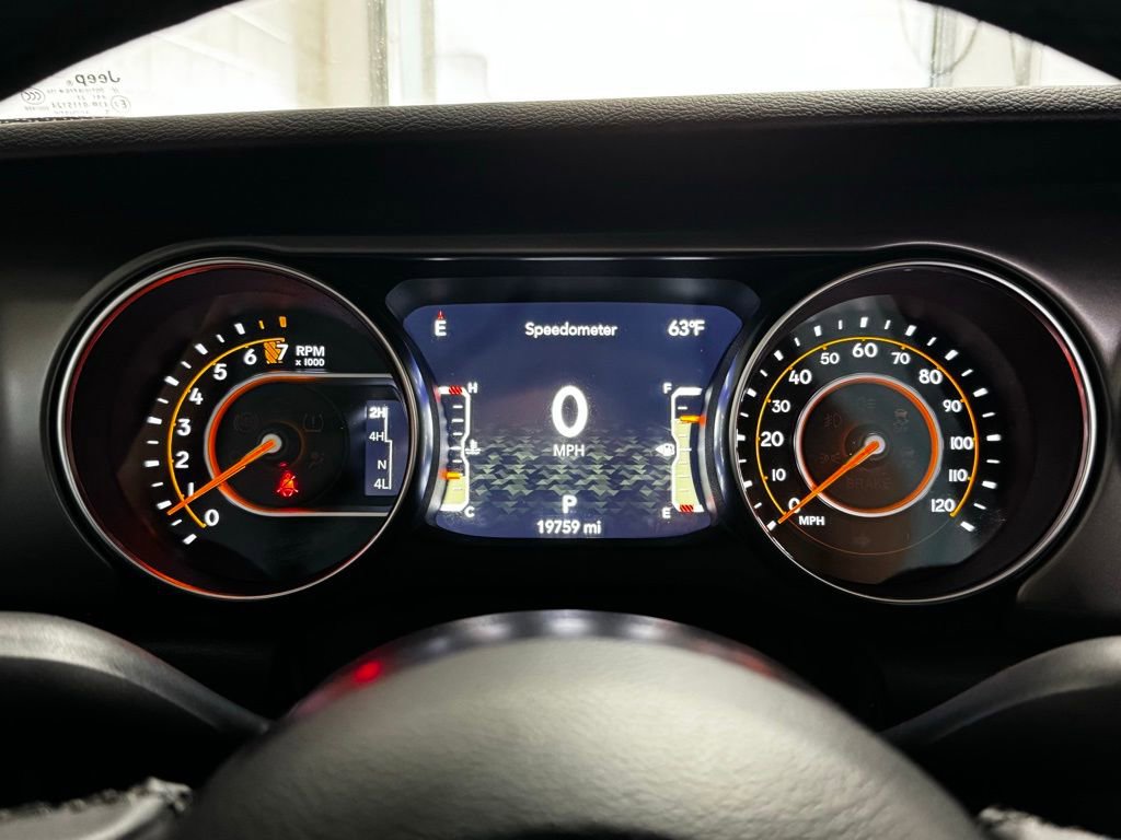 Certified 2023 Jeep Gladiator Willys image 15