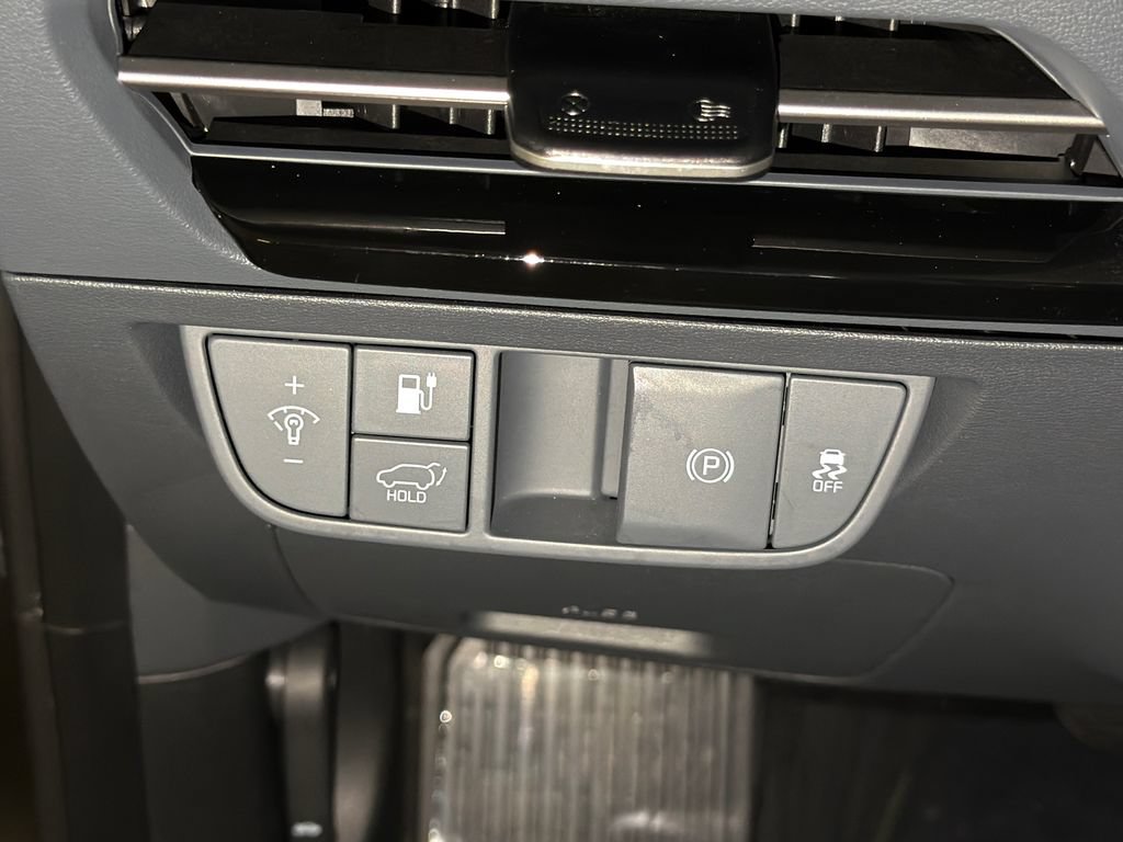 Certified 2023 Kia EV6 Wind w/ Wind Technology Package AWD/4WD image 22