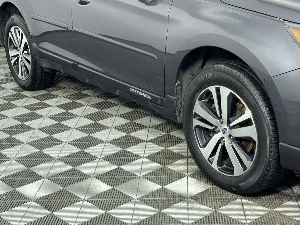 Used 2019 Subaru Outback 2.5i Limited image 12